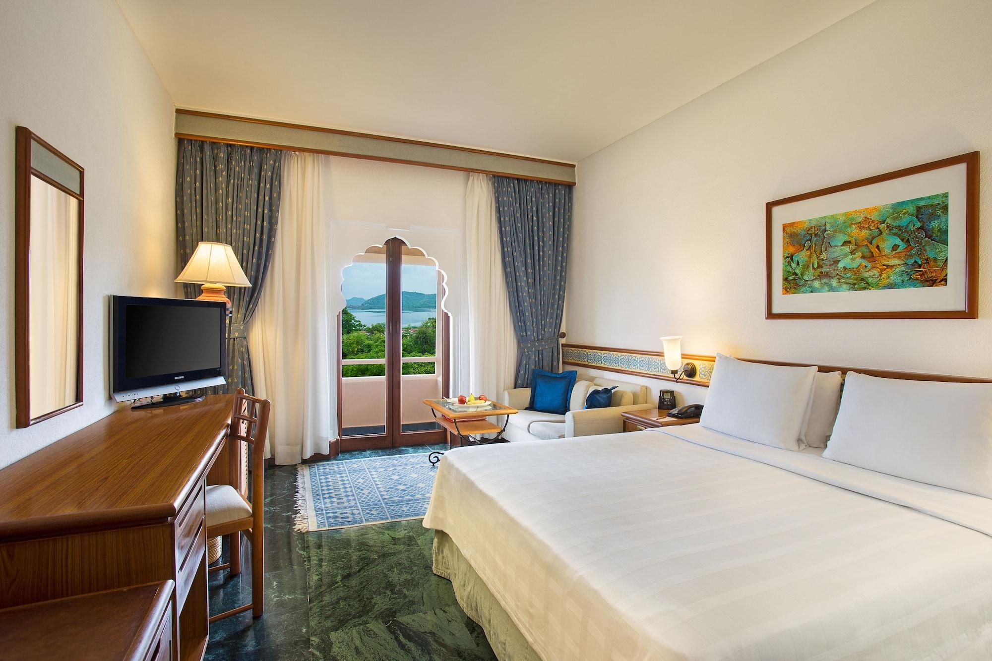 Trident Jaipur Hotel Екстериор снимка Deluxe room